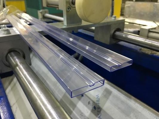 دستگاه اکستروژن خط اکستروژن پروفیل PVC لوله آی سی لوله 5M/Min